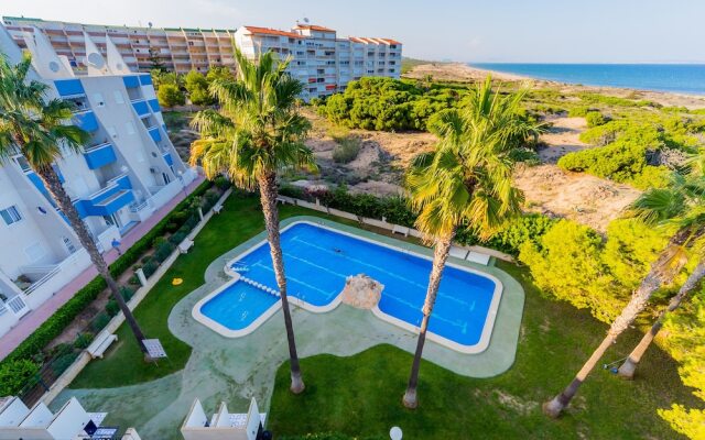 Endless summer of Pinada Beach 3