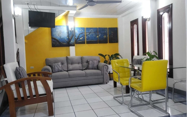 Brisas Hotel