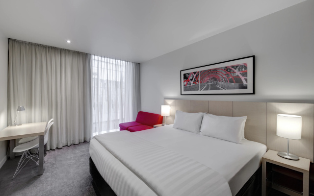 Travelodge Hotel Melbourne Docklands