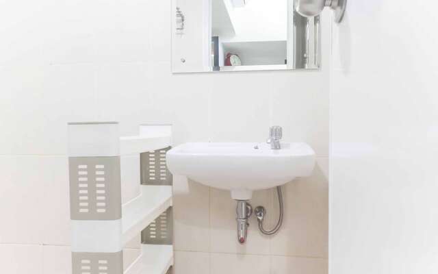 Comfortable Studio at Springlake Summarecon Apartment near Mall