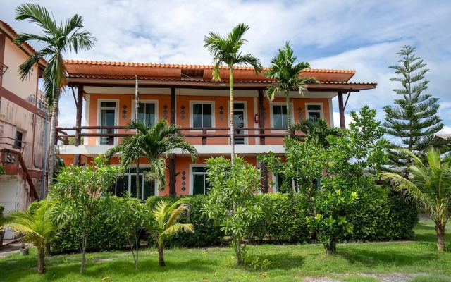 Lanta School Beach Resort