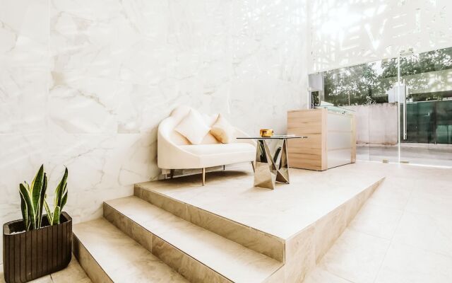 Level luxury condos