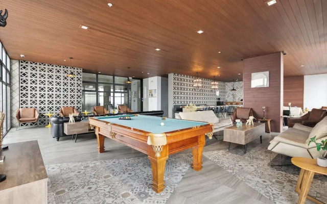 Distrito Revolution Suites