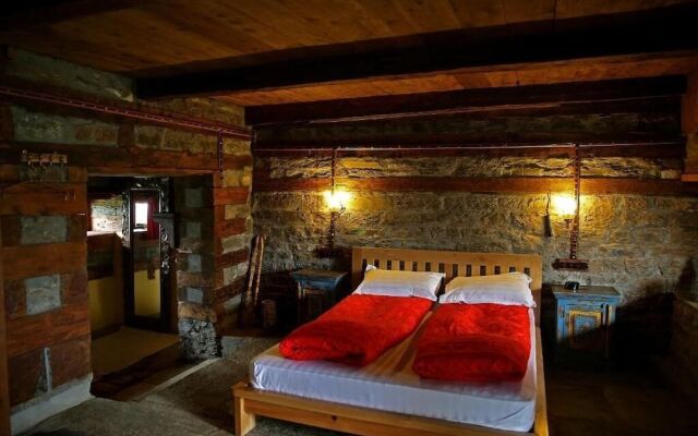 The Sonaugi Homestead