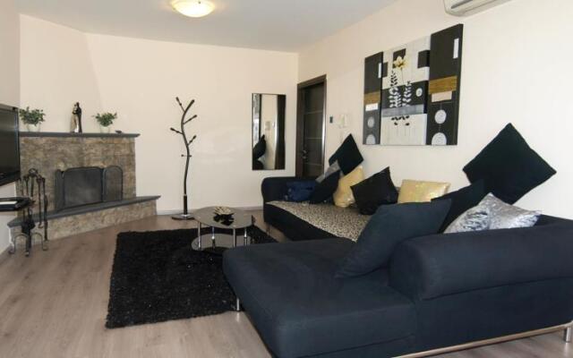 Sea View Apartment