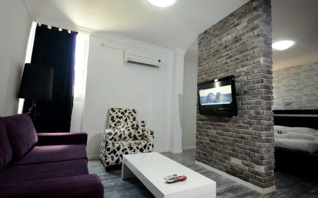 Be Center Hotel