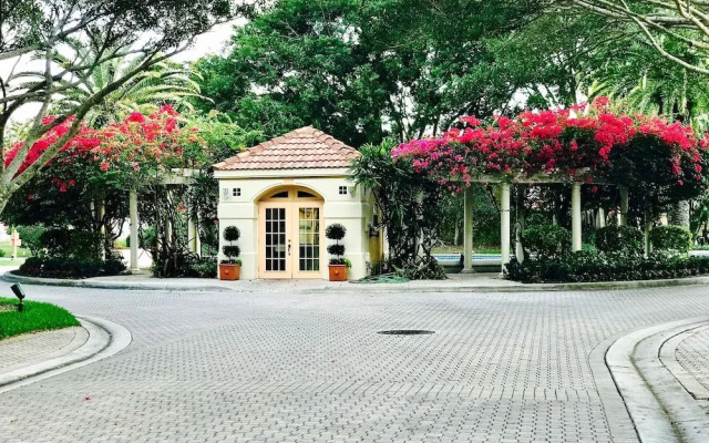Luxurious Mediterranean Villa