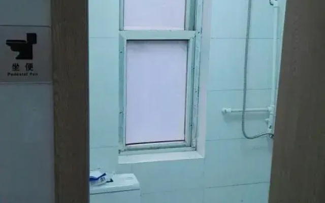 Yanwujia Youth Hostel