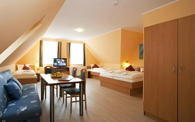 feels Beach Club Hotel