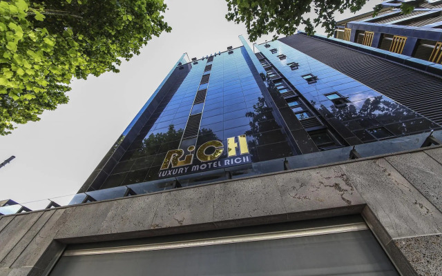 Richi Hotel