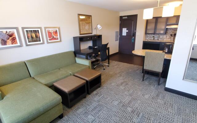 Staybridge Suites Eau Claire - Altoona, an IHG Hotel