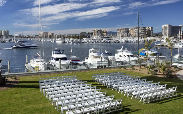 Marina del Rey Hotel