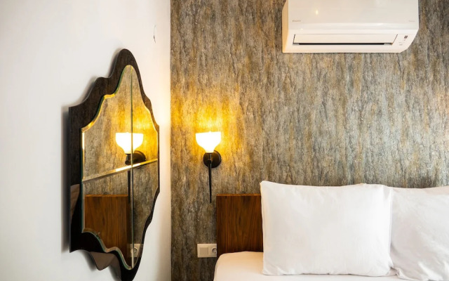 Ege Hotel