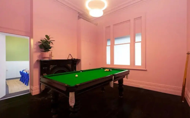 Fitzroy Private Rooms @ 132 Nicholson Homestay