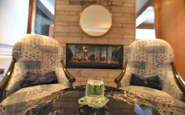 The Cedar Grand - Hotel & Spa