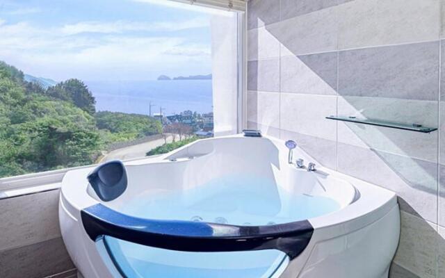 Geojae The Green Spa Pension
