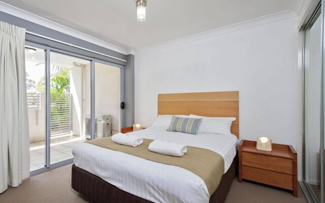 Shoal Bay Beachclub Apartments