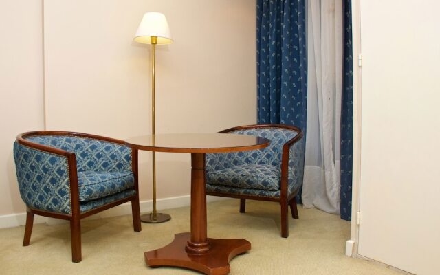 Provincial Plaza Hotel