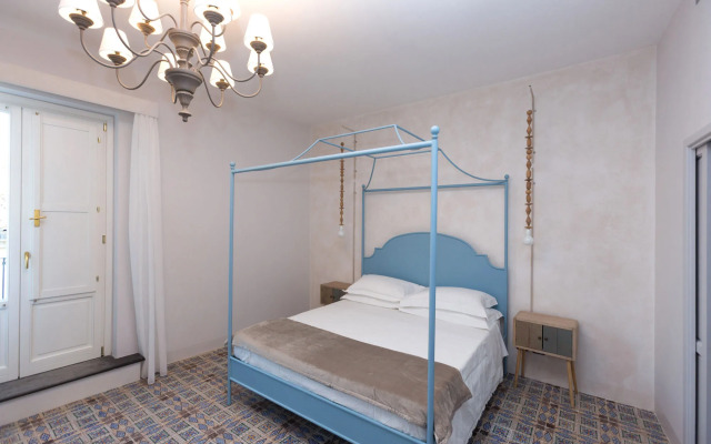 Palazzo Conti Camere & Suites