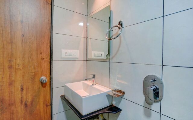 Fabexpress Colaba Grand