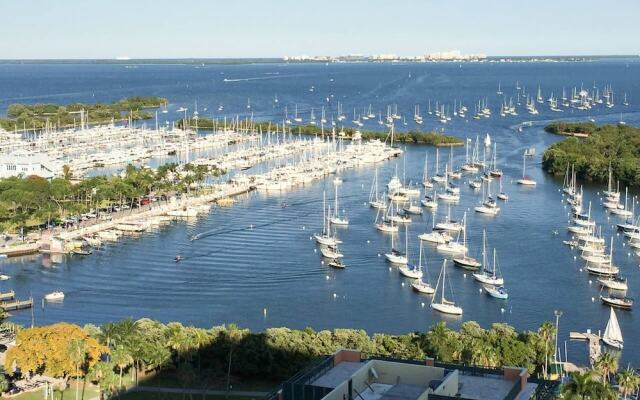 Ocean, Marina & City View Studio + Balcony #2