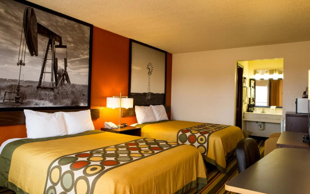 Super 8 By Wyndham Woodward