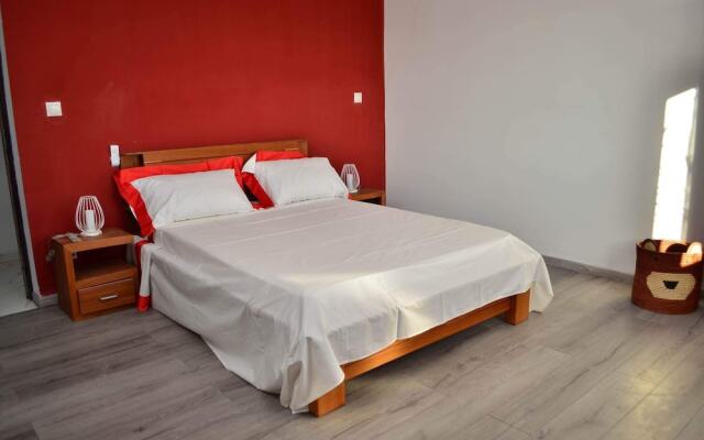 Room in Villa - The Romantic Atmosphere of the red Room to Discover the Pleasure of a Stay