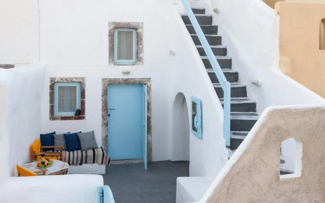 Black Rock Traditional Rooms