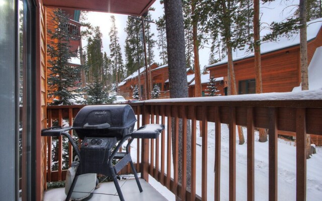 Peak 8 Ge E35 2 Bedroom Condo by RedAwning