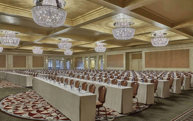 Fairmont Miramar Hotel