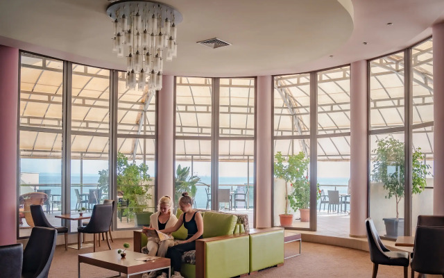 Park hotel Golden Beach