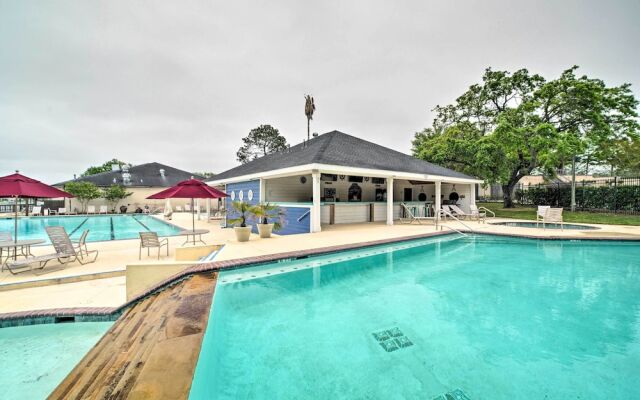 Paddleboards, Life Vests: Lake Conroe Getaway!