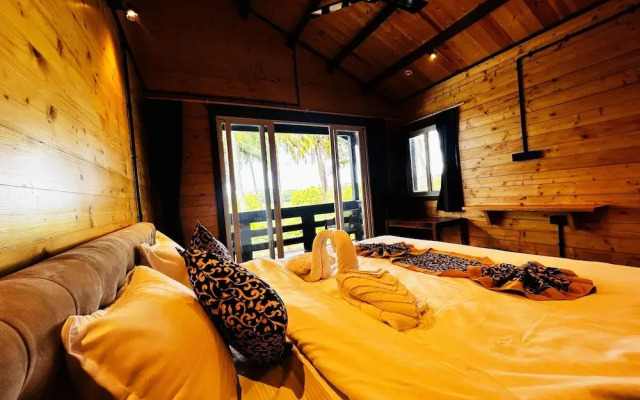 Seclude Eco Cottages