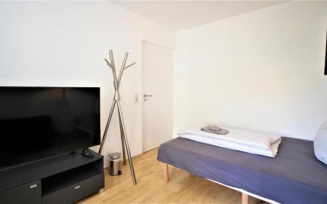 Private Room - Vineyards and City