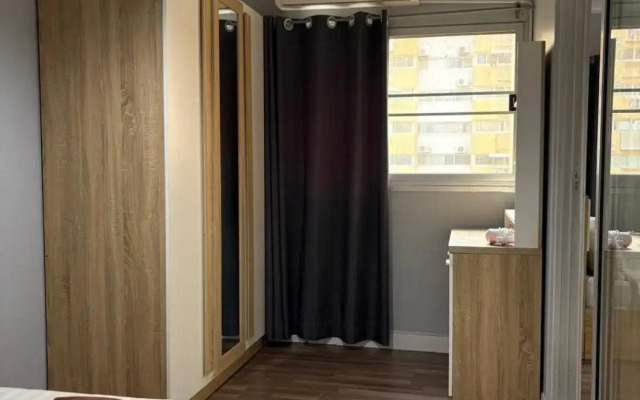 Deluxe at Popular Condo