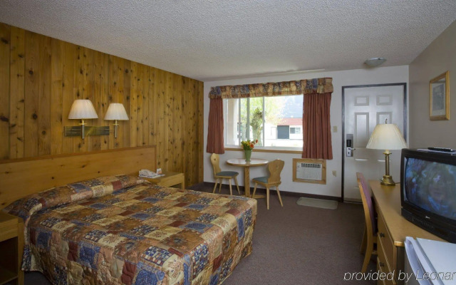 Rocky Mountain Ski Lodge