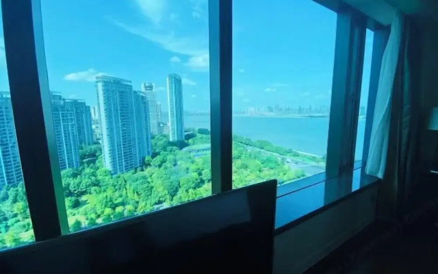 Dragon Executive Apartments