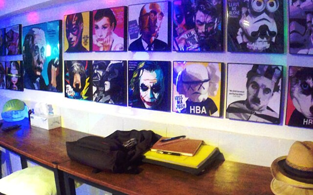 Cafe and Bar Secret Base