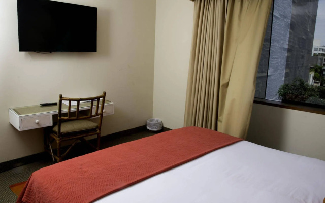 Suites Real Hotel