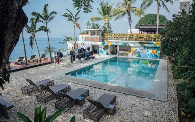 Acacia Resort and Dive Center