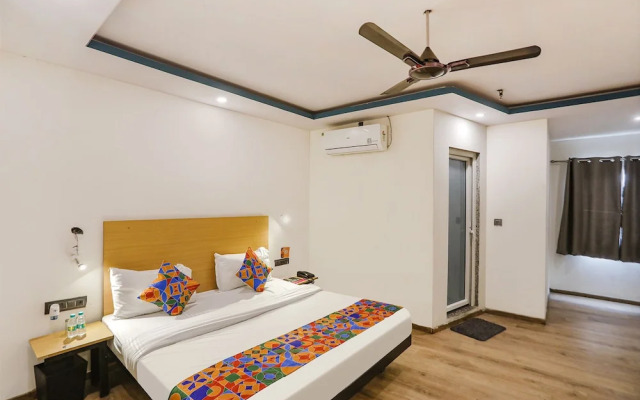 OYO TOWNHOUSE 390 The Madhav Sector 58 Noida