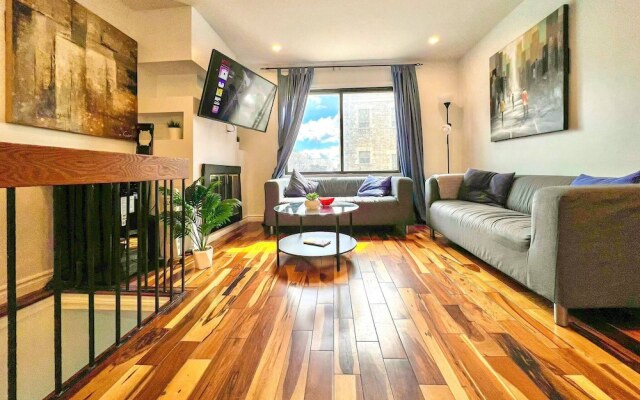 Stylish Townhome Dt Mtl Num01