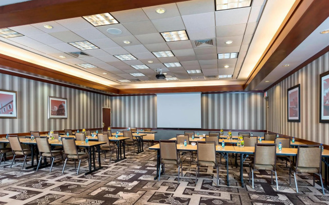 Courtyard by Marriott Woburn/Boston North