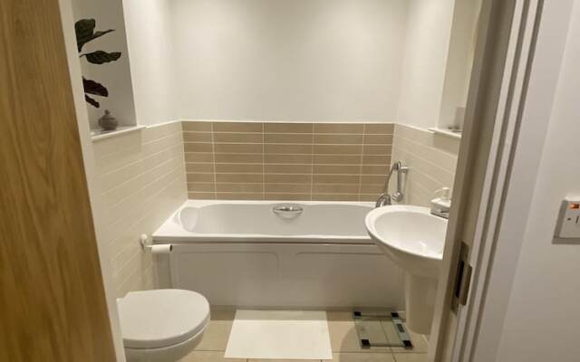 Rueben Suite by Eaa Homes