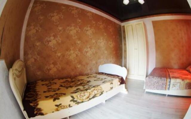 Guest house on Shaumyana