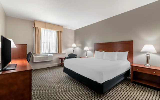 Parkwood Inn Magnuson Grand