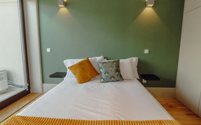 Legacy Oporto Premium Apartment C by Vacationy
