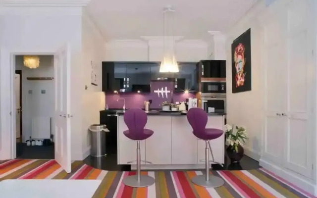 Designer Delight By Covent Garden Station