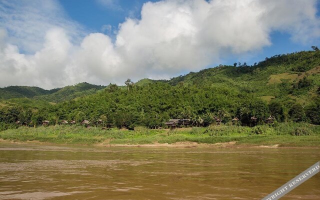 Mekong Cruises - The Luang Say Lodge & Cruises - Huay Xai to Luang Prabang