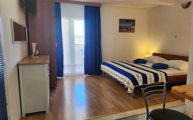 Apartments and Room Napoli